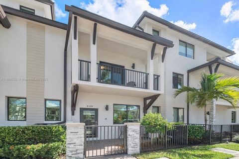 8374 Central Park Blvd Doral FL 33166