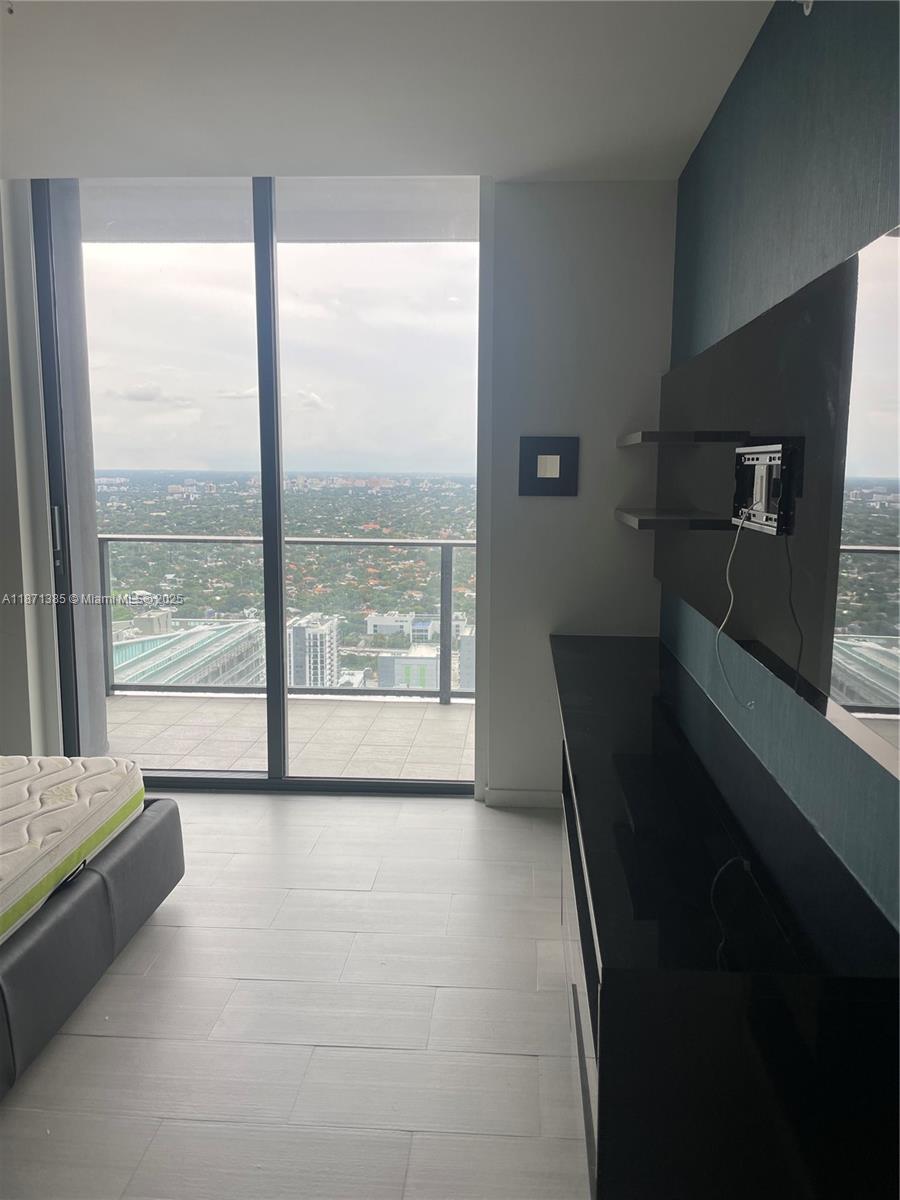 BRICKELL FLATIRON - Residential Lease
