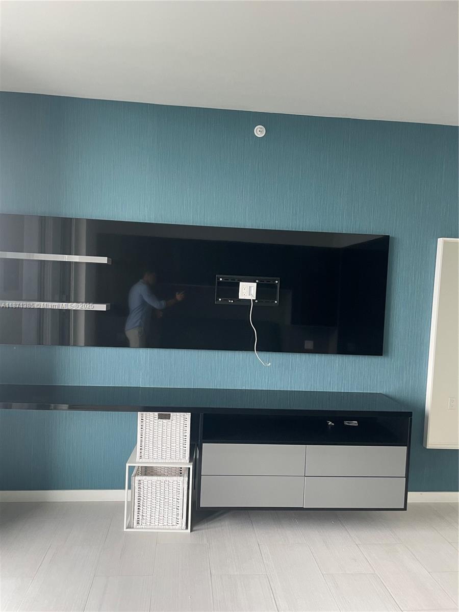 BRICKELL FLATIRON - Residential Lease