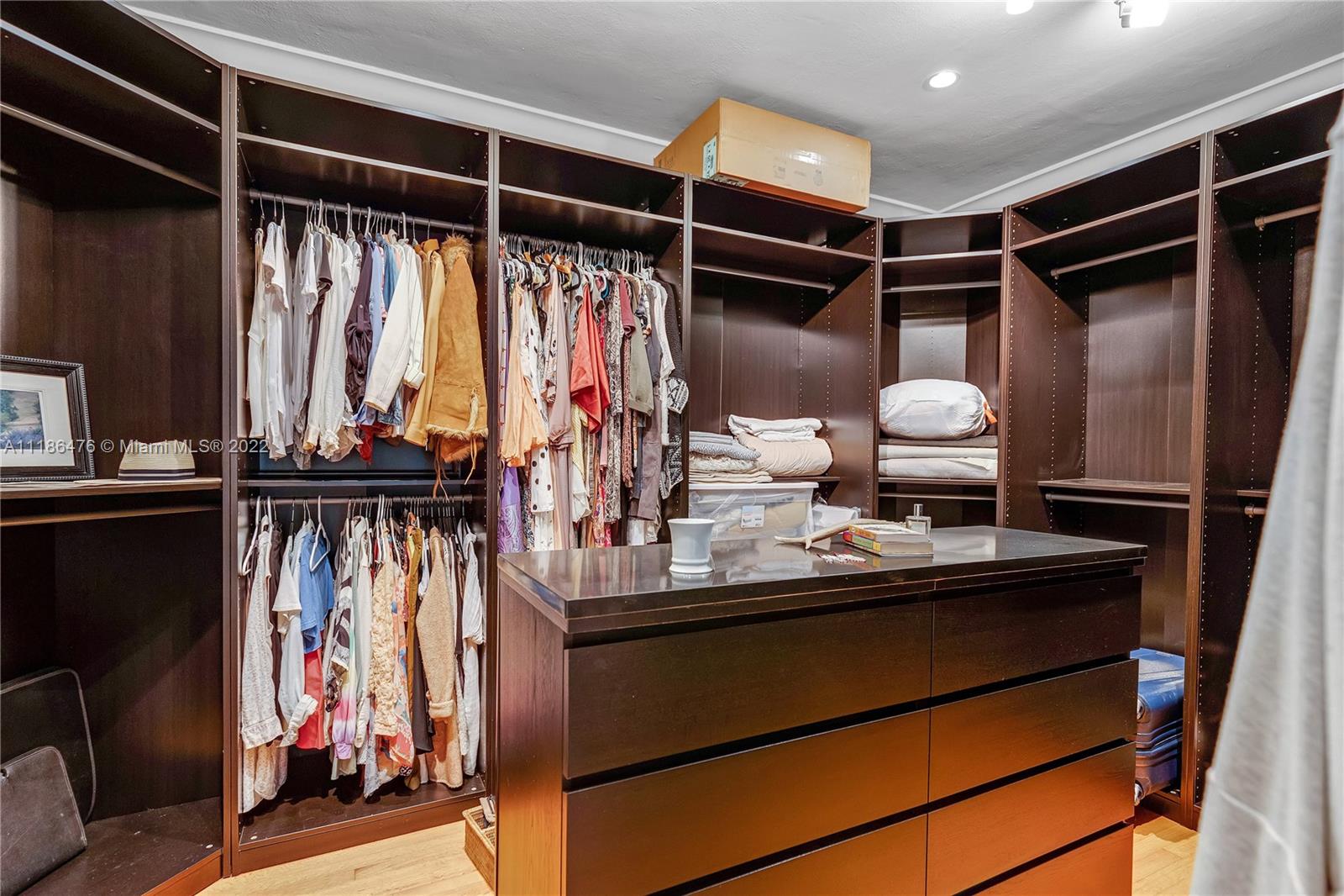 MIAMI SHORES SEC 1 AMD - Residential