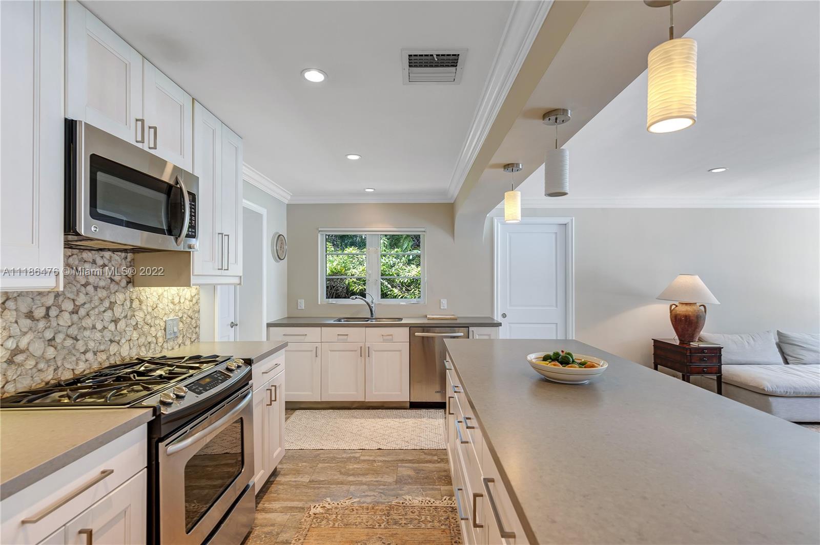 MIAMI SHORES SEC 1 AMD - Residential