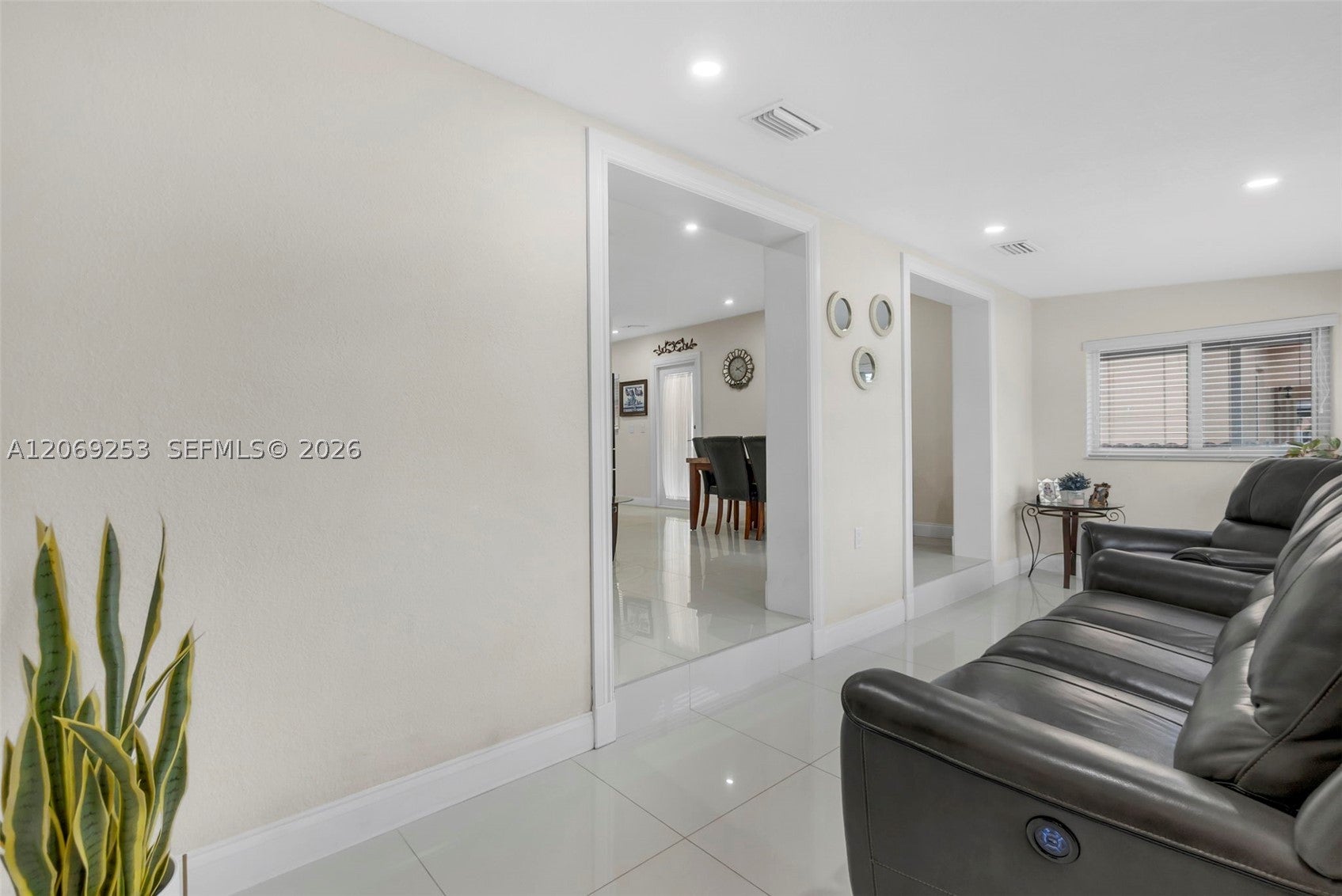 142 W 35th St