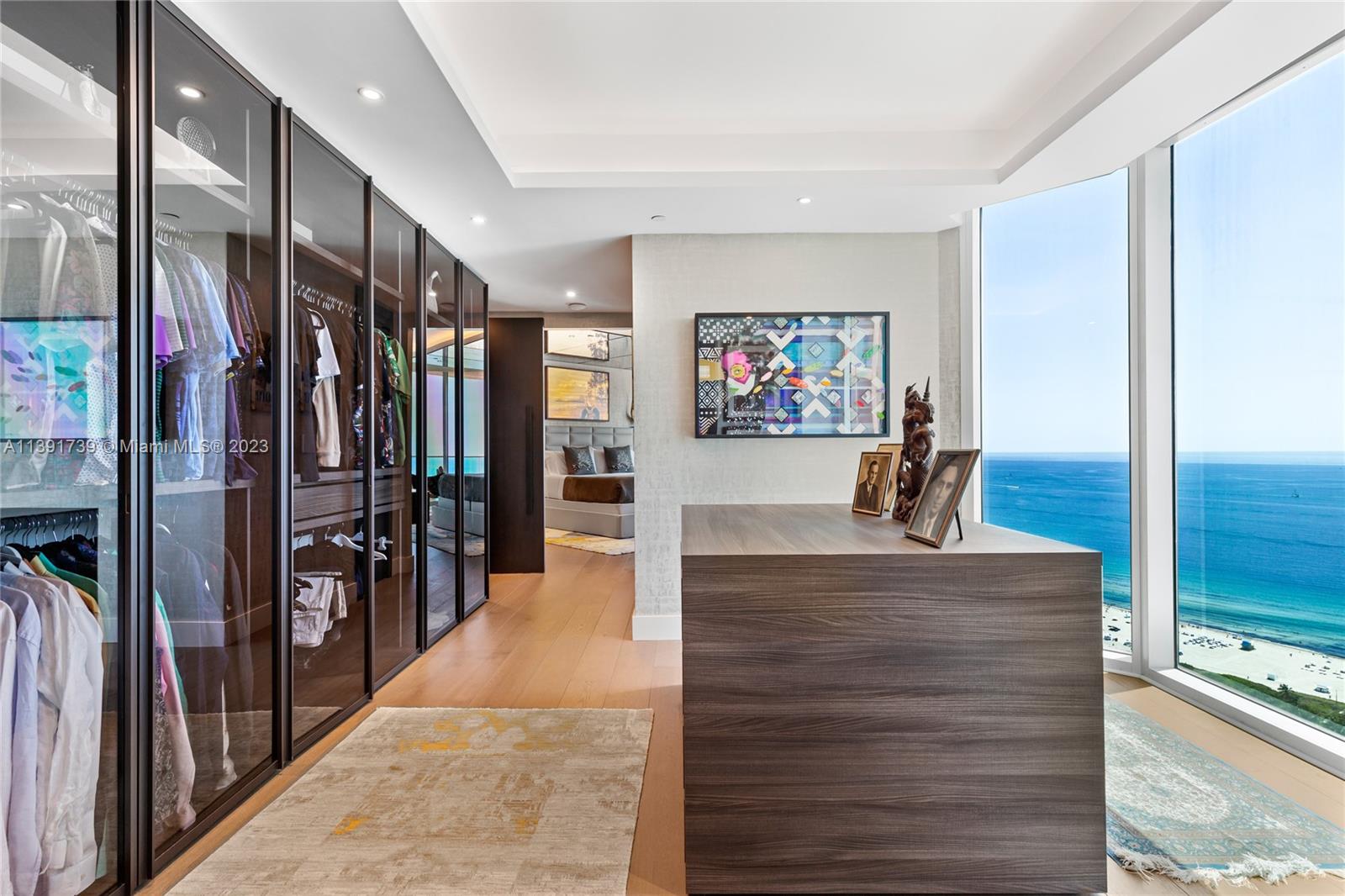 PORTOFINO TOWER CONDO - Residential