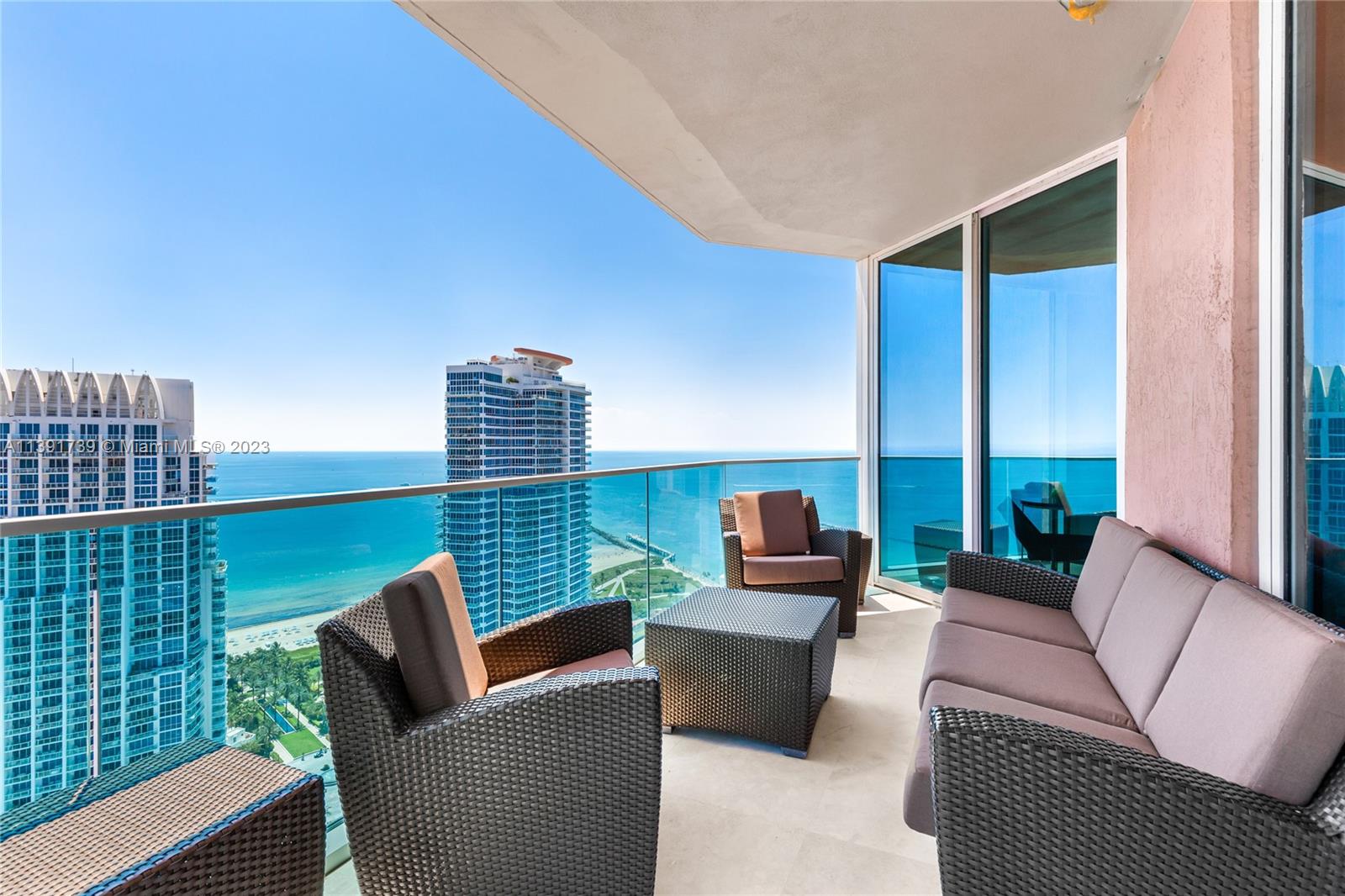 PORTOFINO TOWER CONDO - Residential