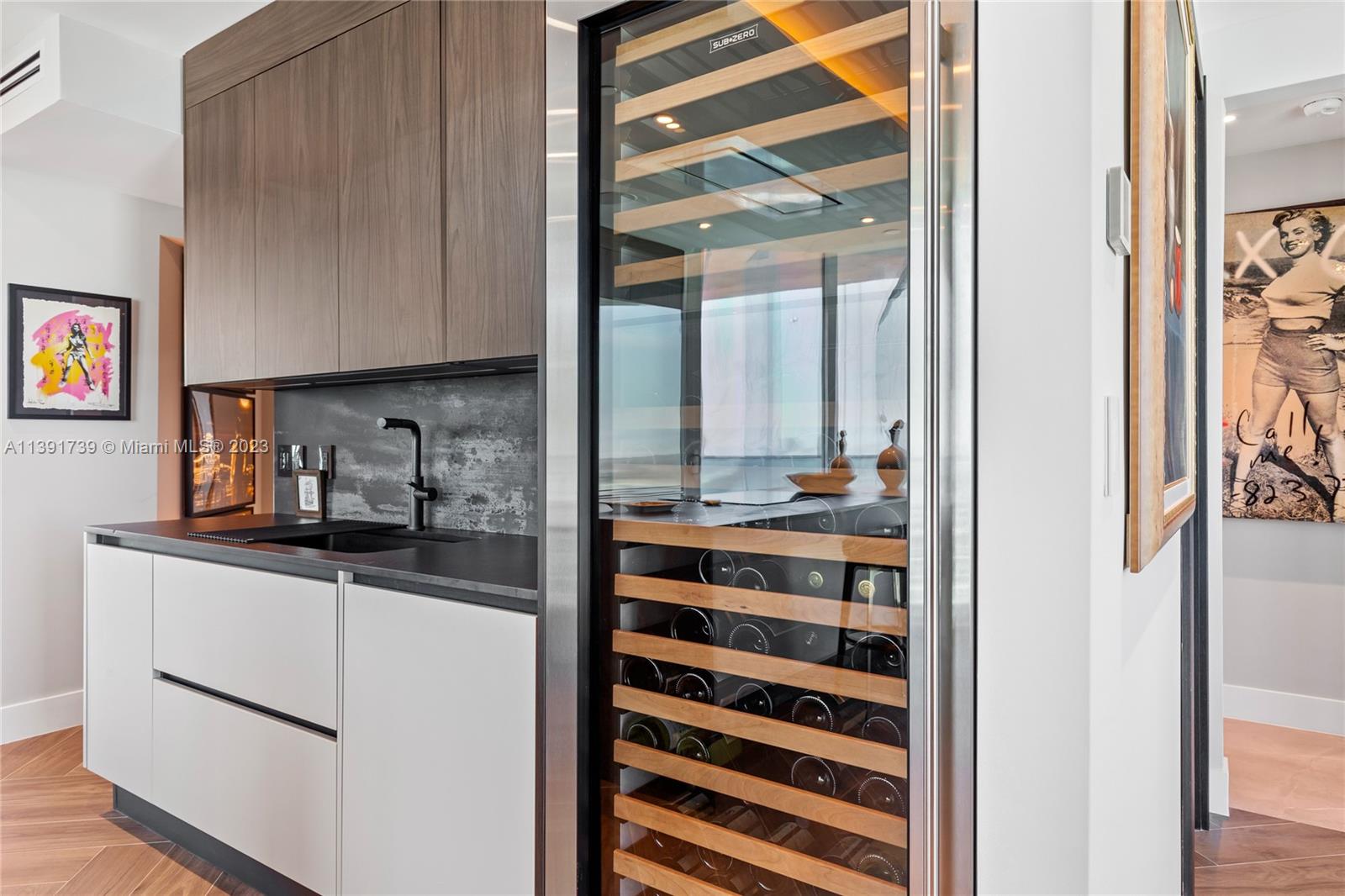 PORTOFINO TOWER CONDO - Residential