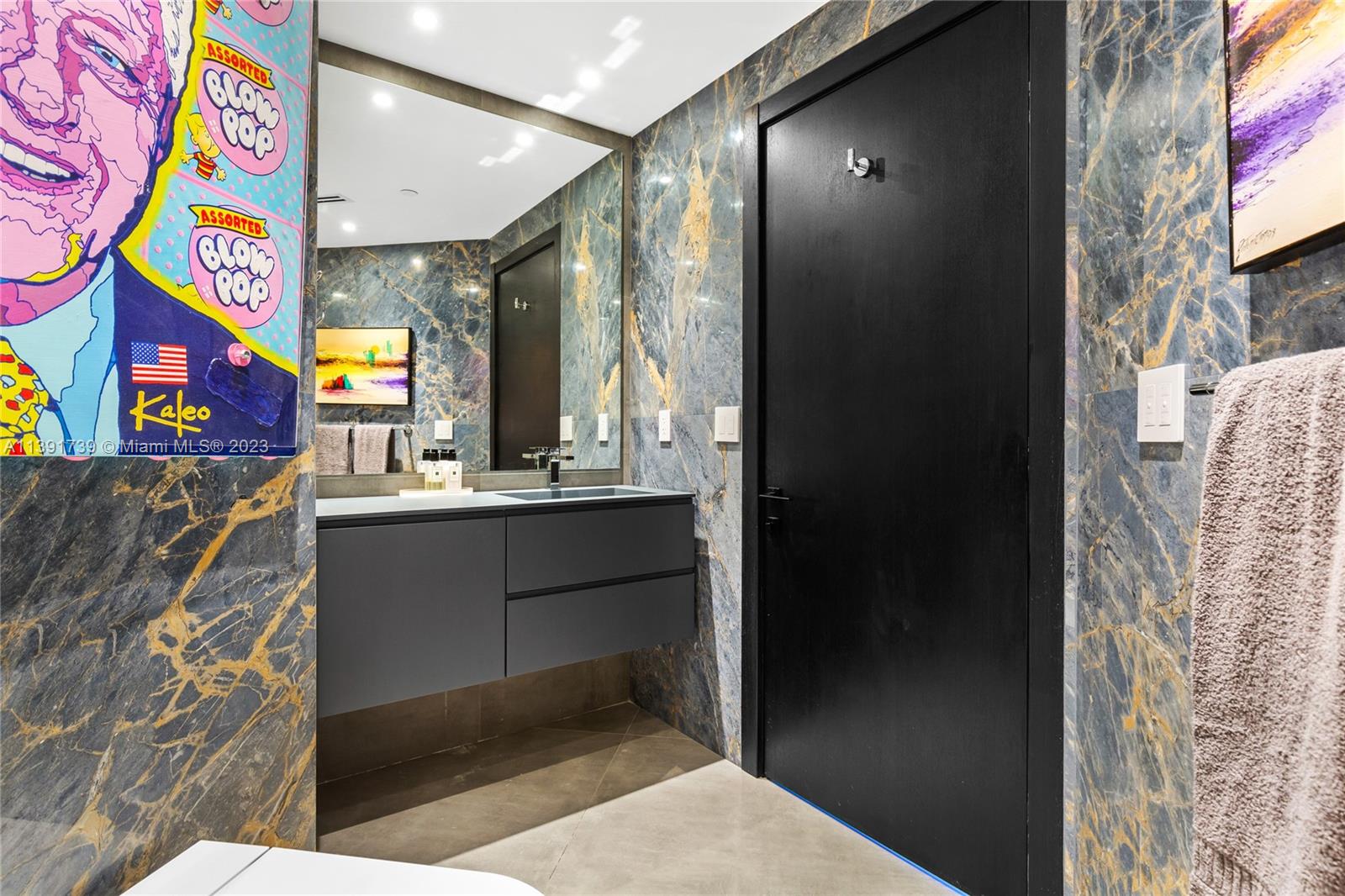 PORTOFINO TOWER CONDO - Residential