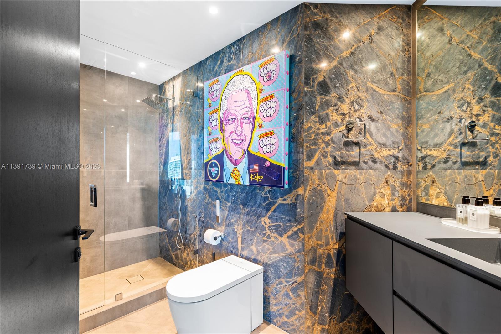 PORTOFINO TOWER CONDO - Residential