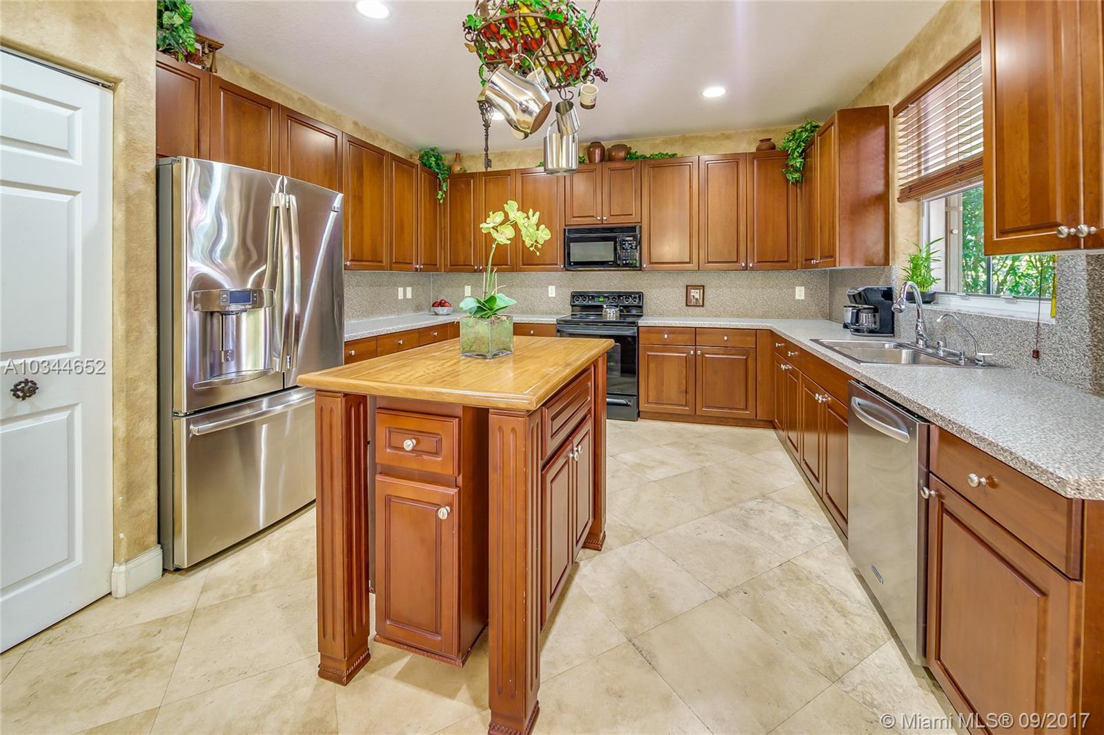 Hunters Pointe - Residential