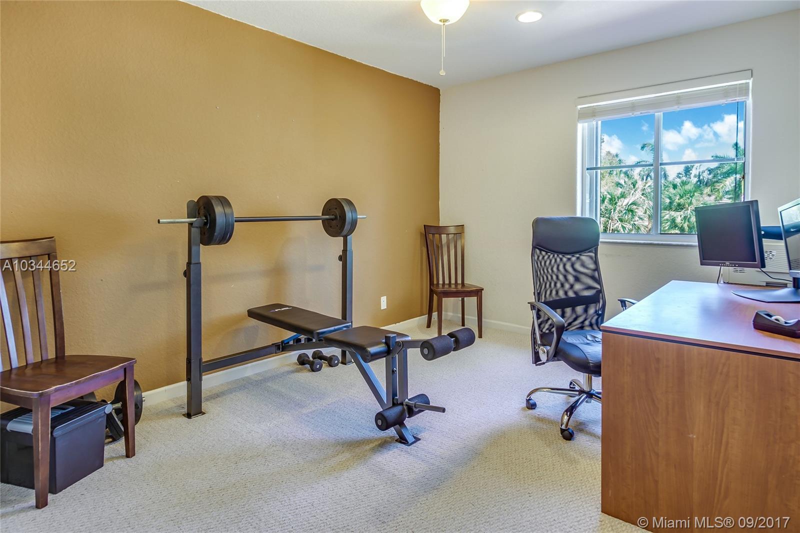 Hunters Pointe - Residential