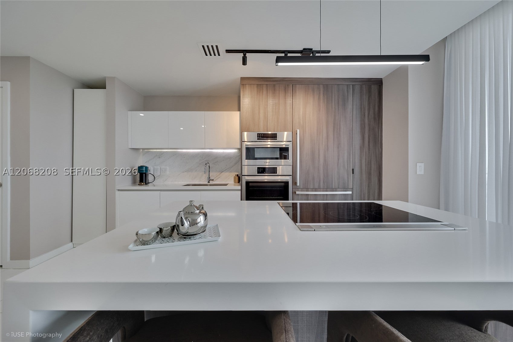 851 NE 1st Ave 3402