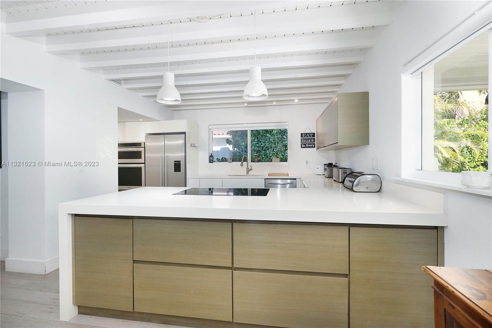 TROPICAL ISLE HOMES SUB 1 - Residential