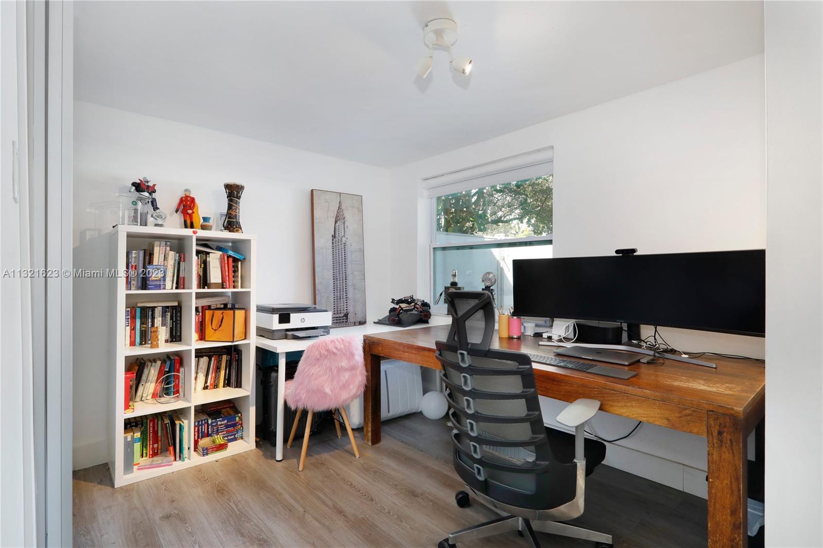 TROPICAL ISLE HOMES SUB 1 - Residential