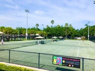 THE LESLIE CONDO - Residential