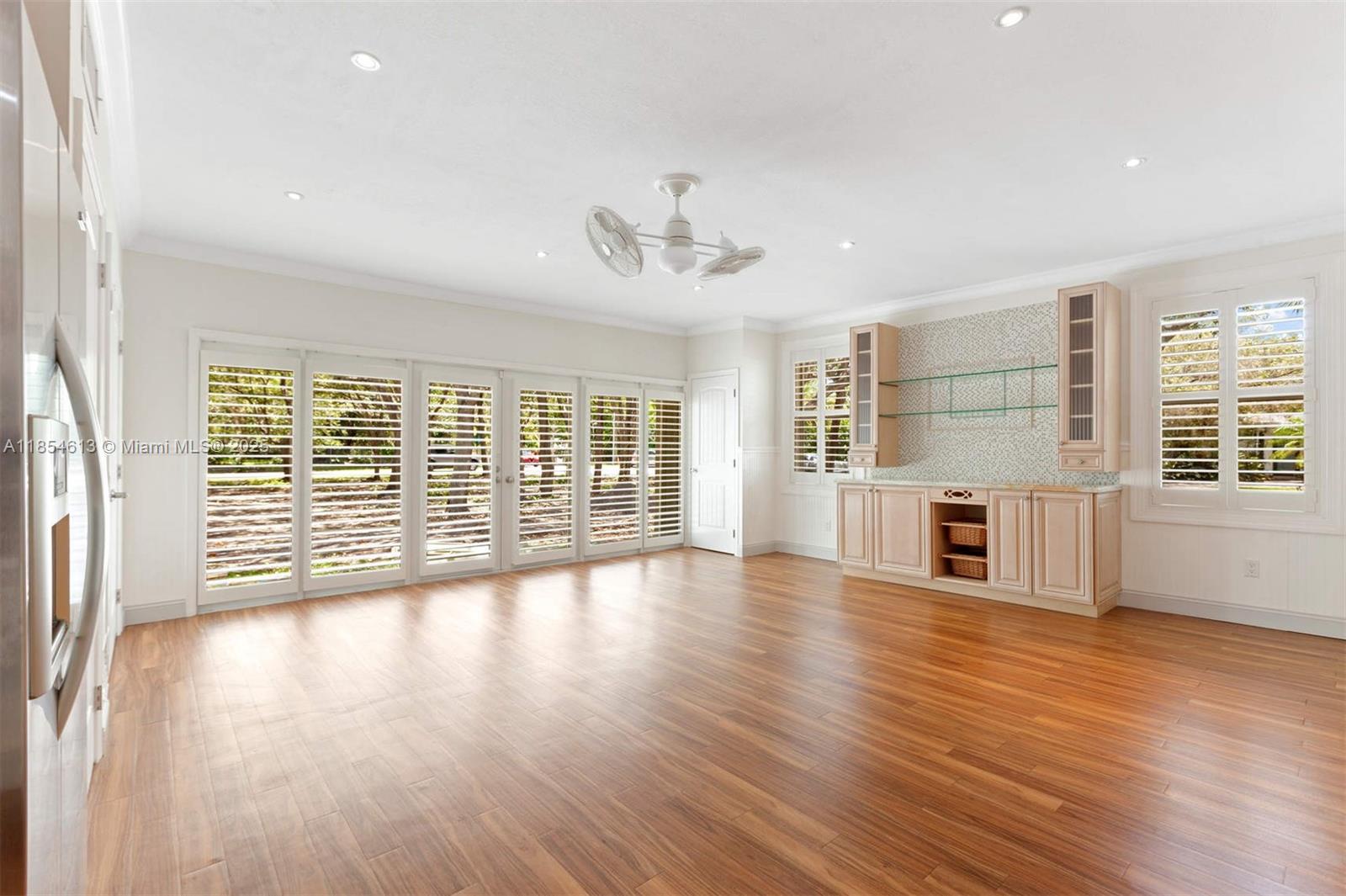 SUNILAND ESTATES - Residential