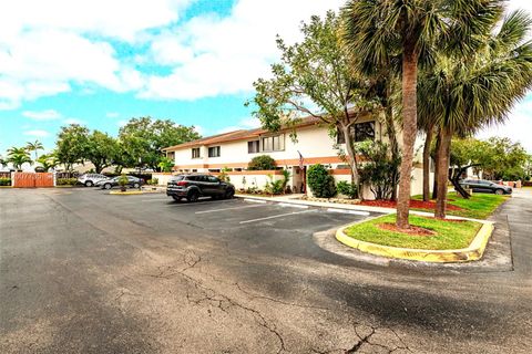 7111 SW 42nd Pl Davie FL 33314
