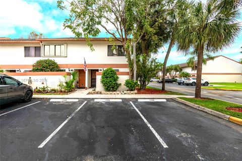 Tiny photo for 7111 SW 42nd Pl, Davie, FL 33314 (MLS # A12007735)