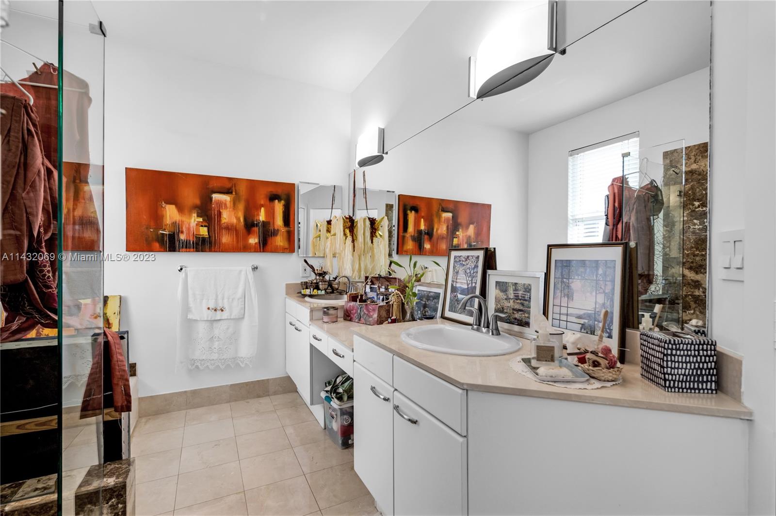 THE COURTYARDS AT THE POI - Residential