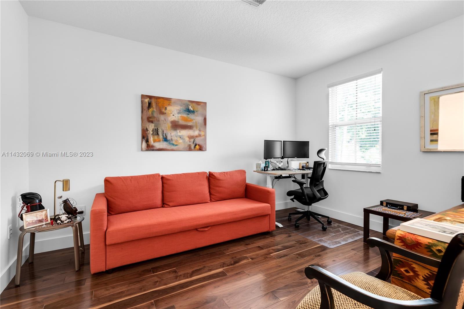 THE COURTYARDS AT THE POI - Residential