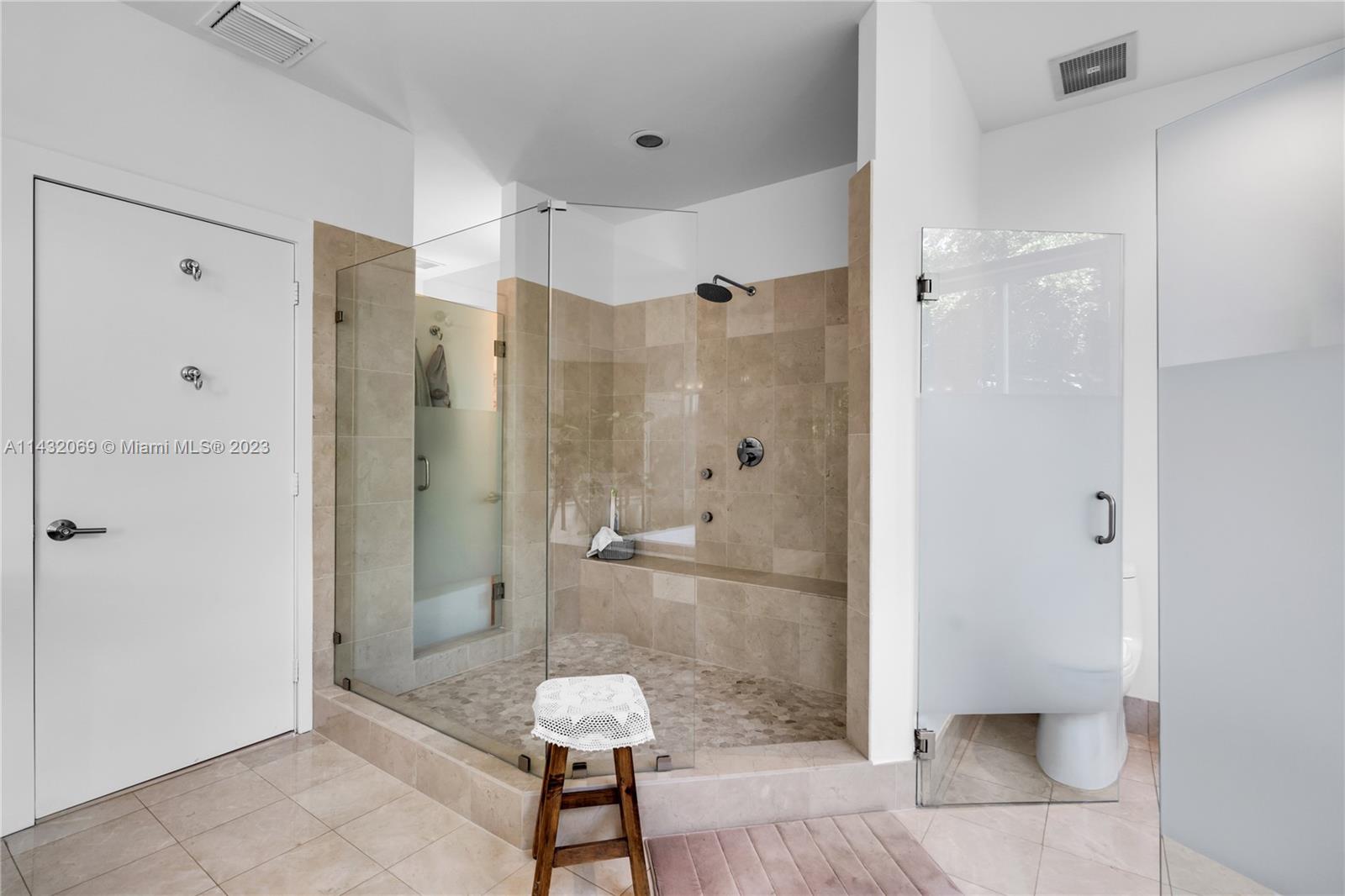 THE COURTYARDS AT THE POI - Residential