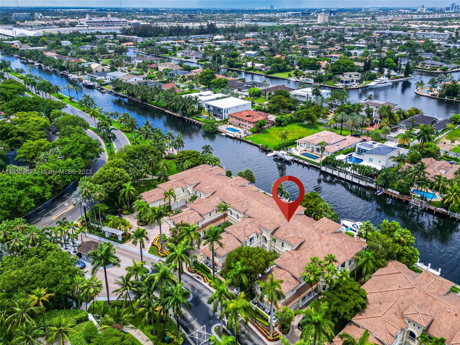 THE COURTYARDS AT THE POI - Residential