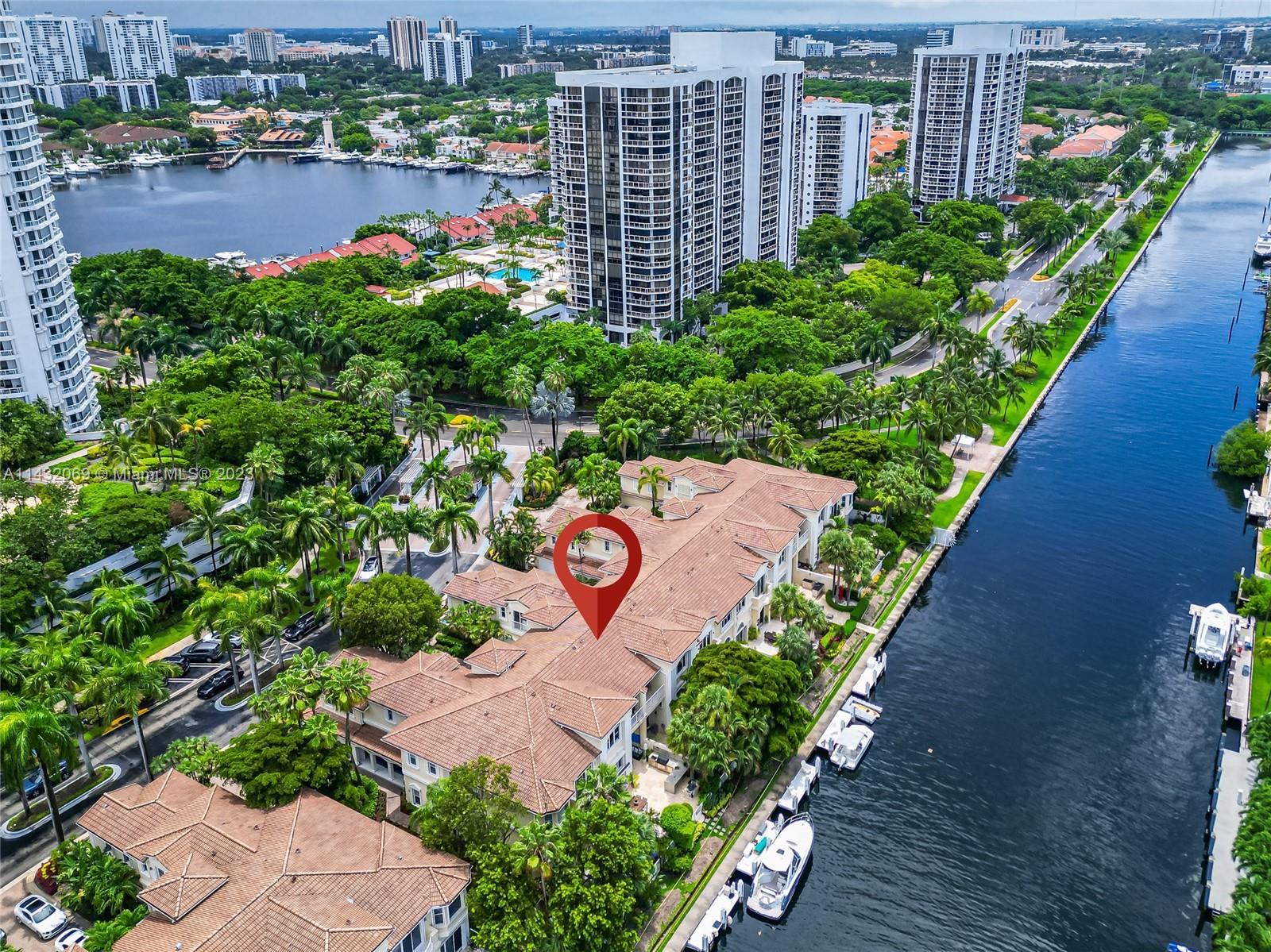 THE COURTYARDS AT THE POI - Residential
