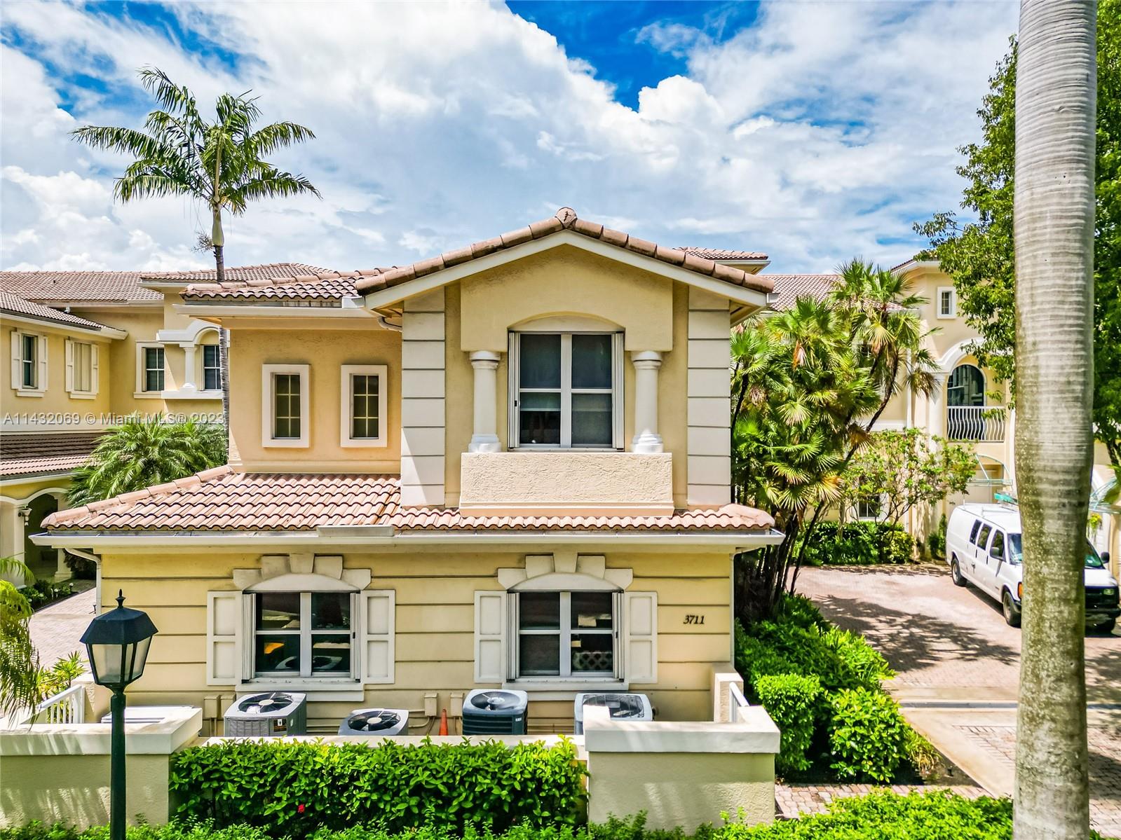 THE COURTYARDS AT THE POI - Residential
