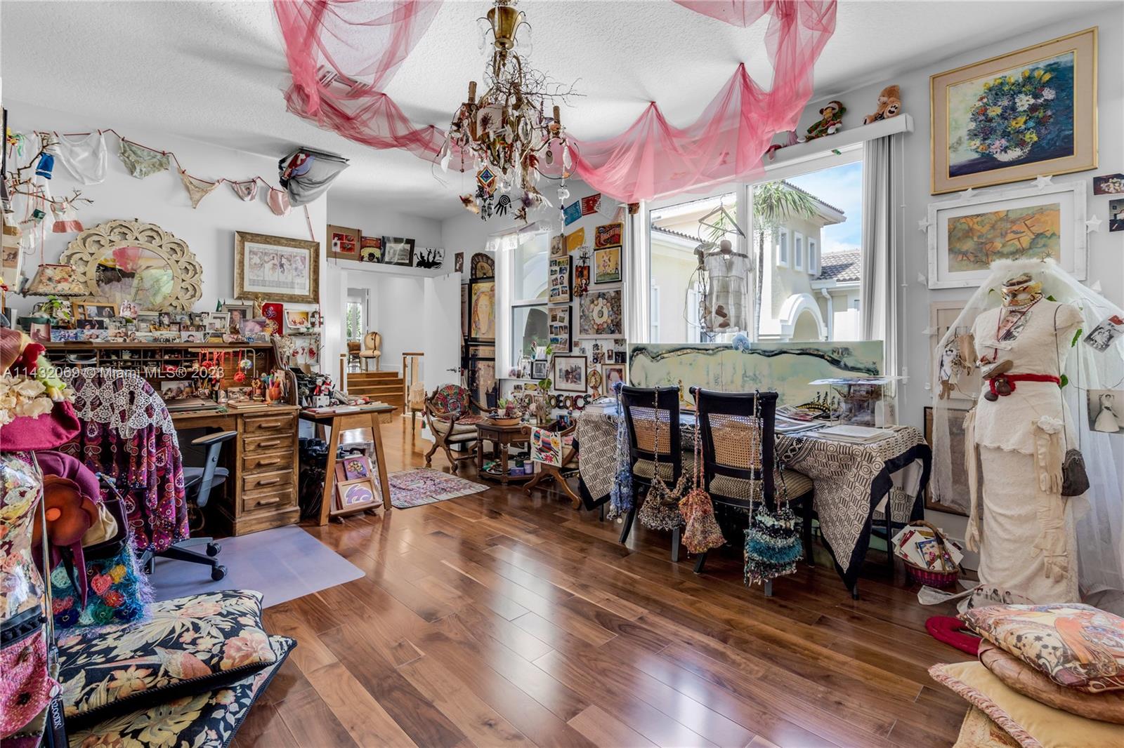 THE COURTYARDS AT THE POI - Residential