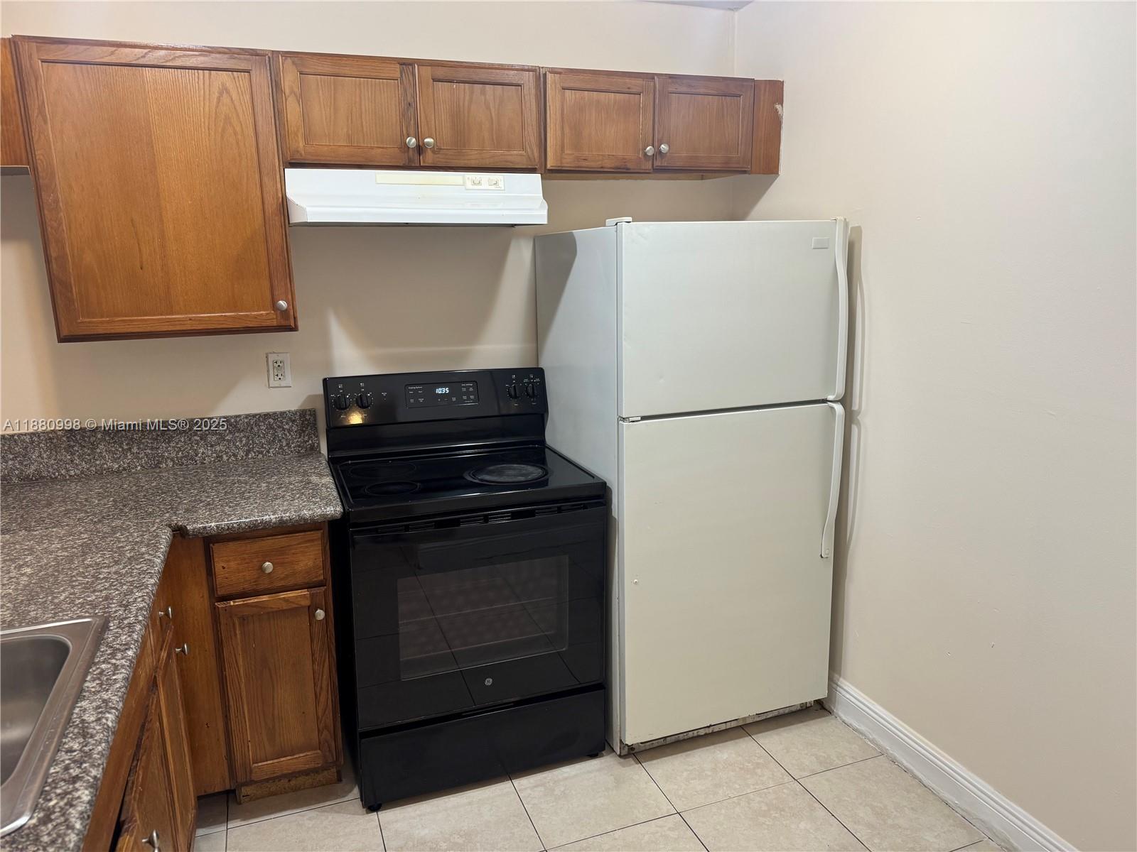 MONTECARLO CONDO - Residential