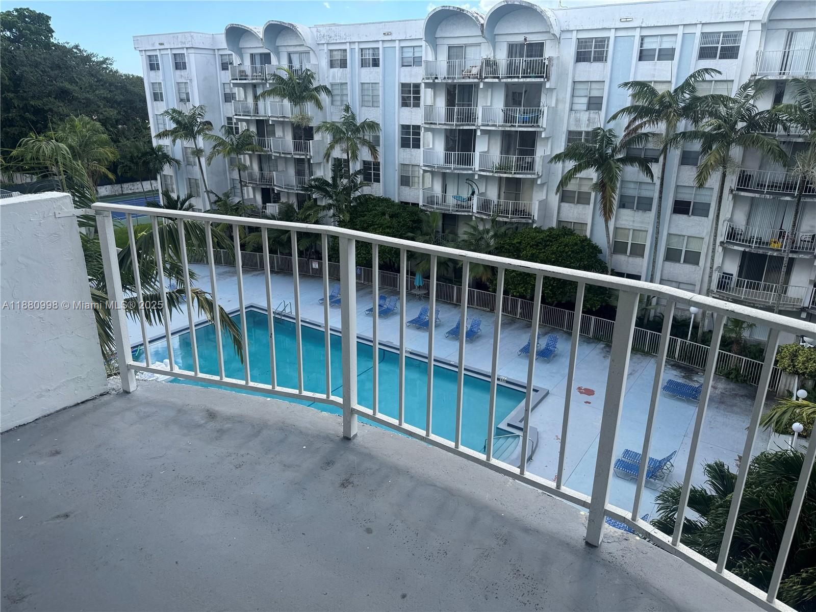 MONTECARLO CONDO - Residential