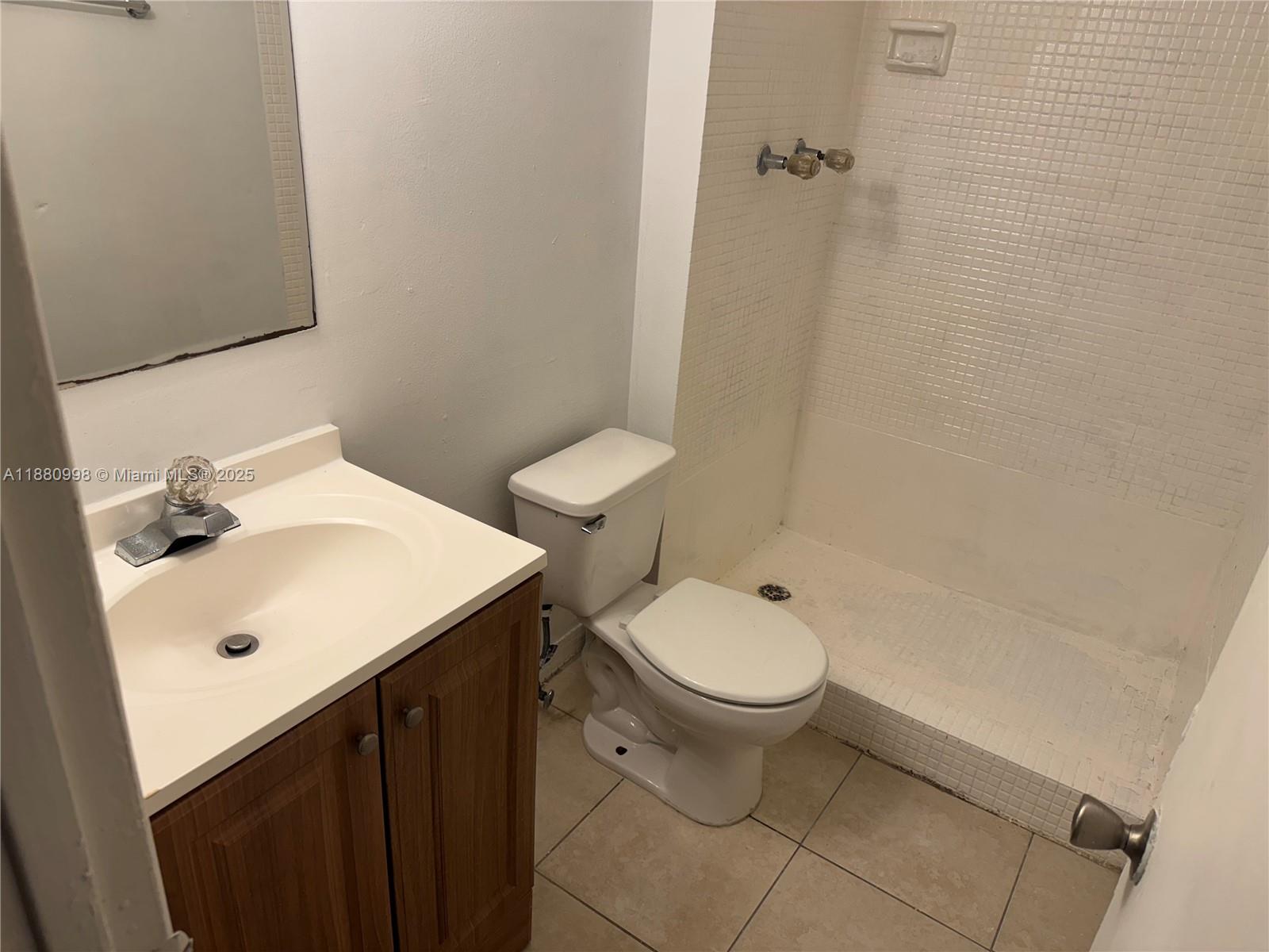 MONTECARLO CONDO - Residential