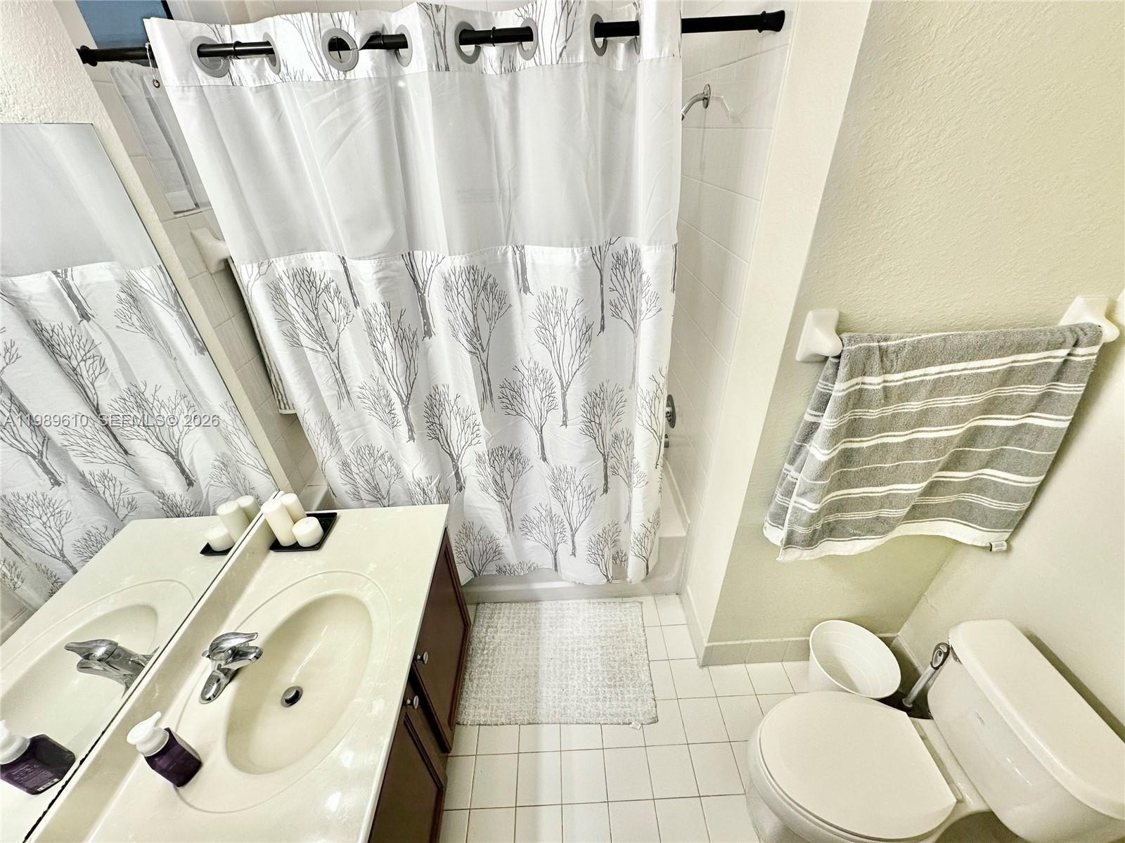 ST MORTIZ AT DORAL CONDO - Residential Lease