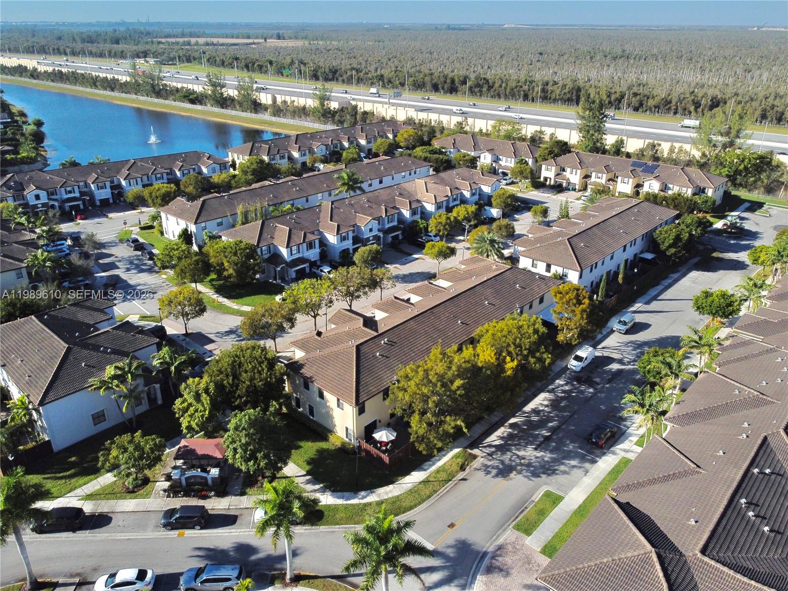 ST MORTIZ AT DORAL CONDO - Residential Lease