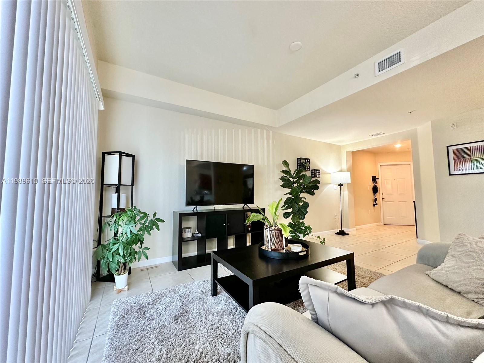 ST MORTIZ AT DORAL CONDO - Residential Lease