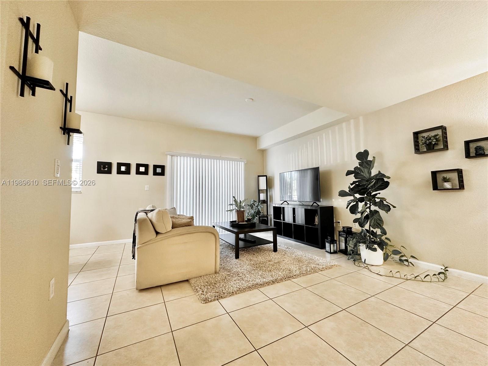 ST MORTIZ AT DORAL CONDO - Residential Lease
