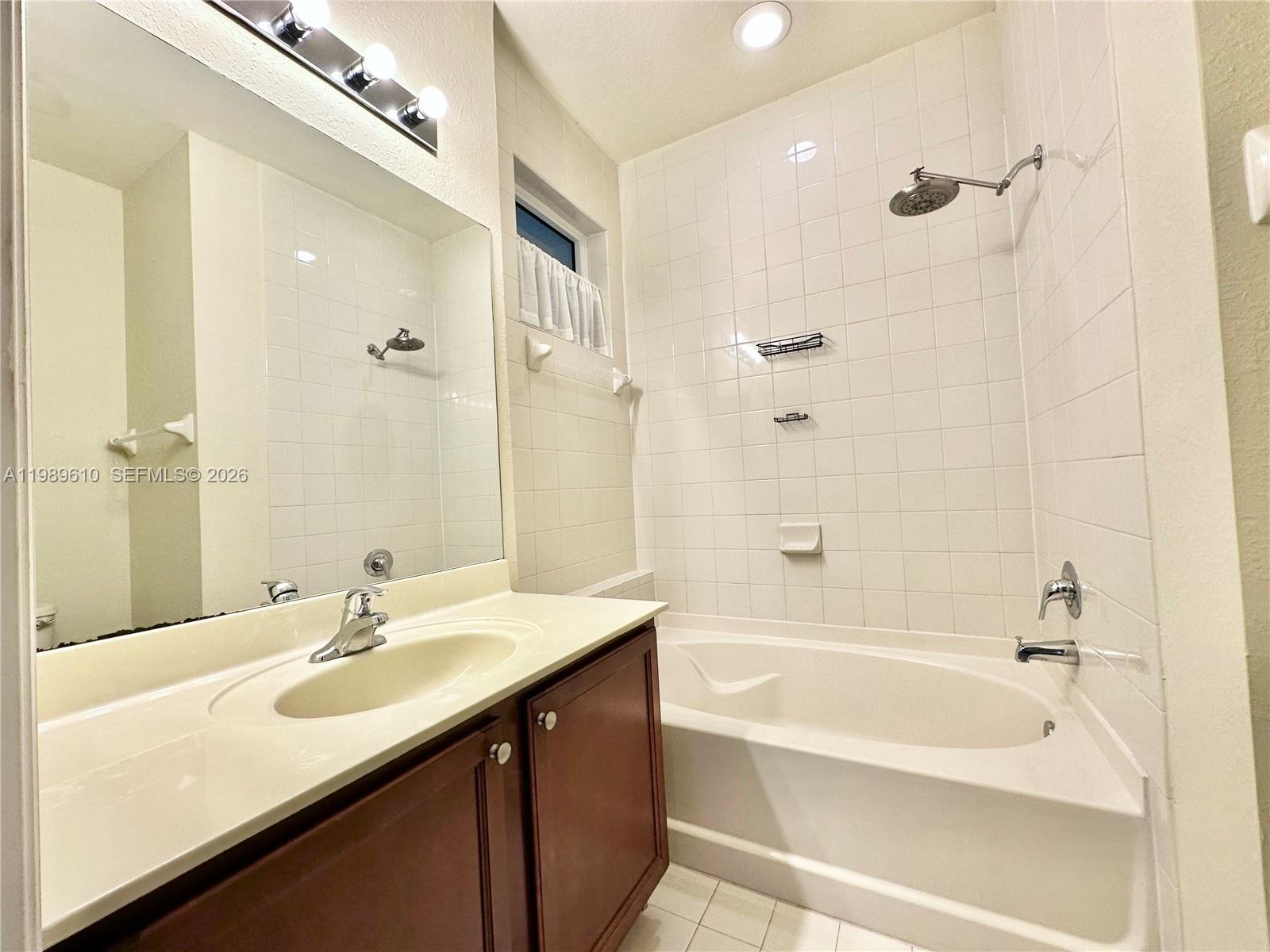 ST MORTIZ AT DORAL CONDO - Residential Lease