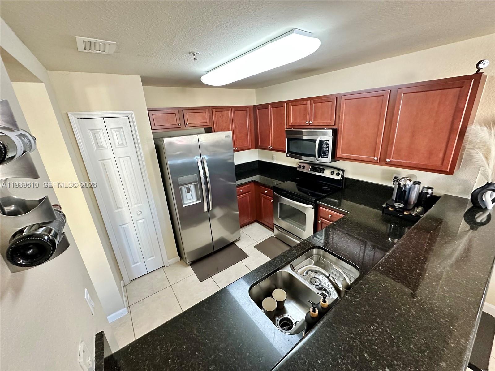 ST MORTIZ AT DORAL CONDO - Residential Lease