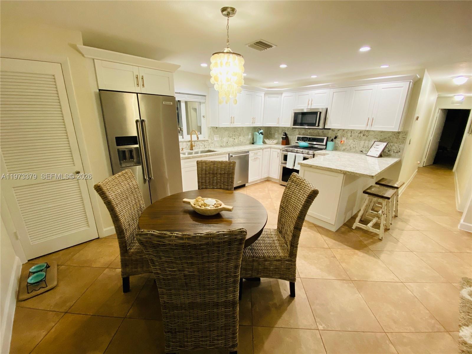 65821 Overseas Hwy #211