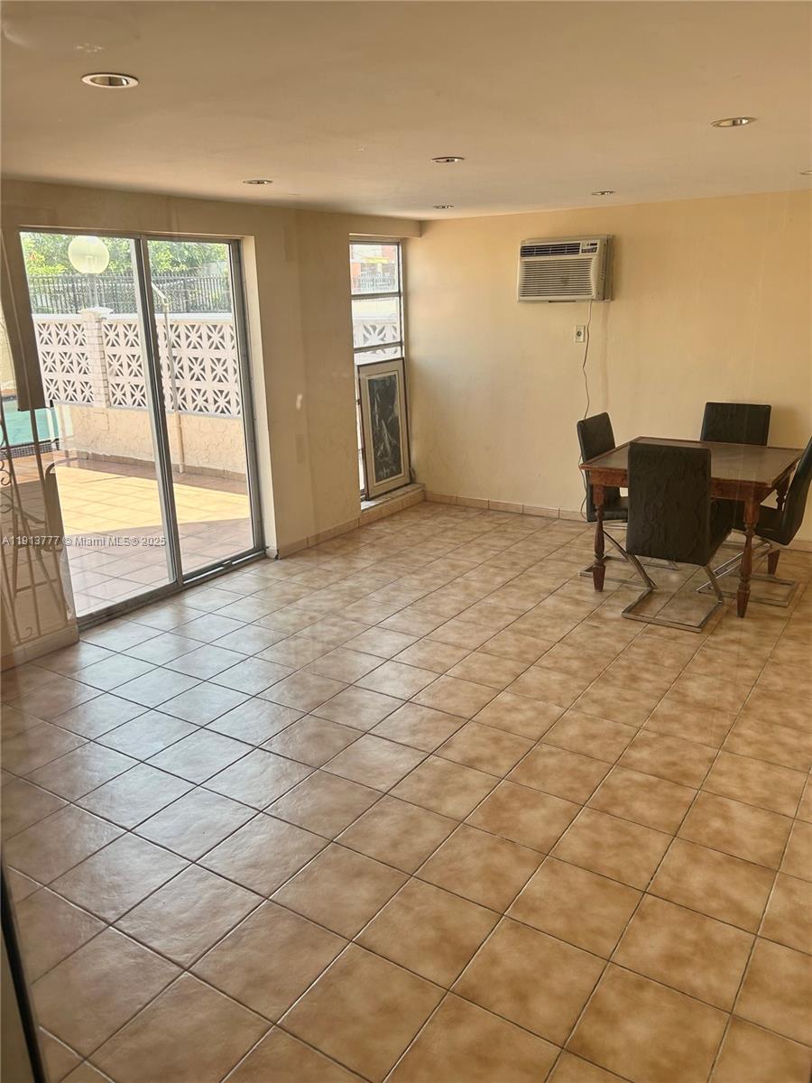 MIRAMAR TERRACE CONDO - Residential