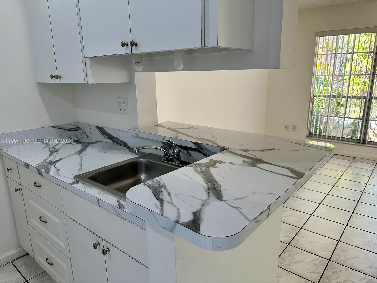 SPANISH TRACE CONDO - Residential Lease