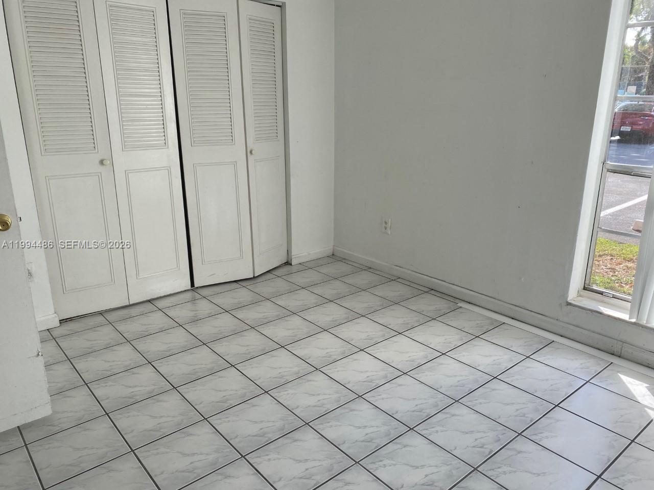 SPANISH TRACE CONDO - Residential Lease