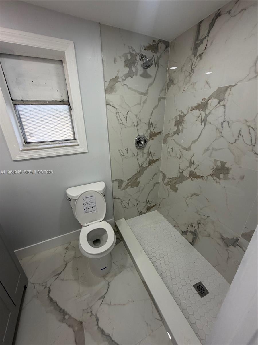 COLLIER ESTATES 1ST ADD - Residential Lease