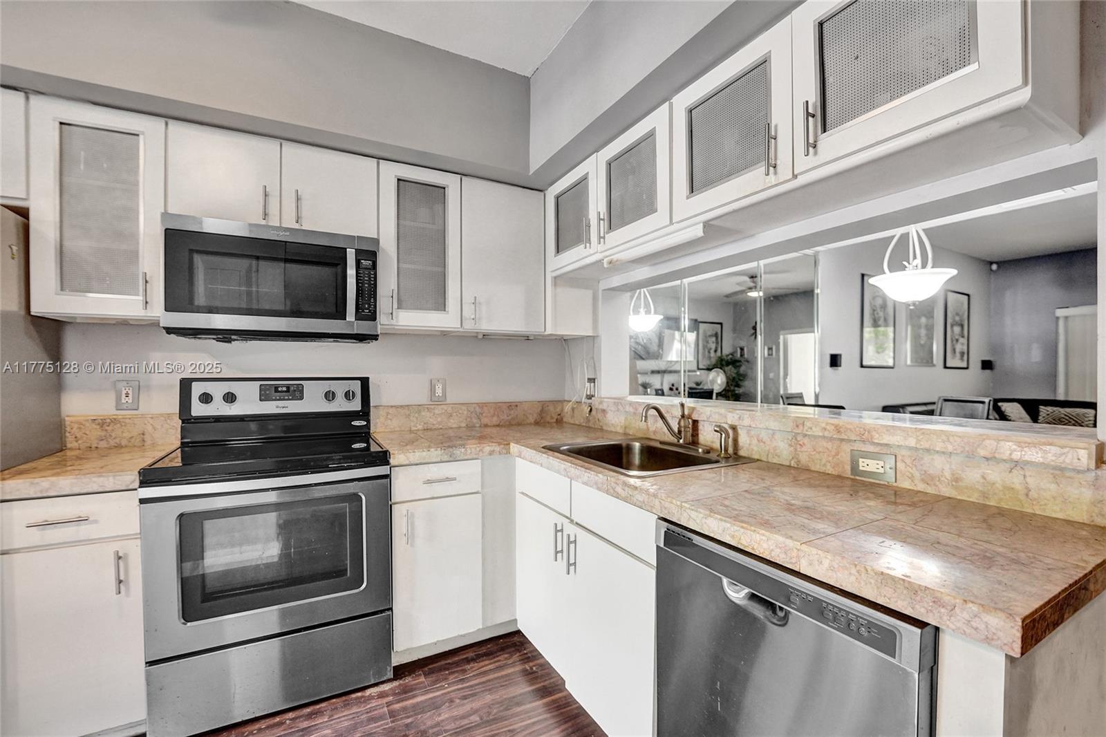 140 SW 96th Ave 17-2