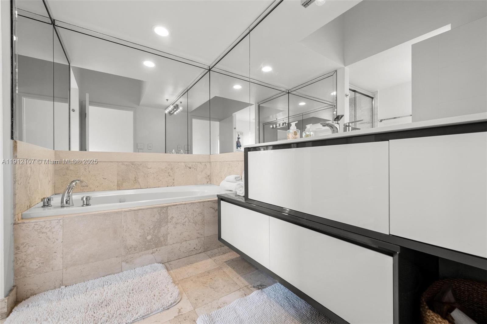 THE COURTS AT SOUTH BEACH - Residential Lease