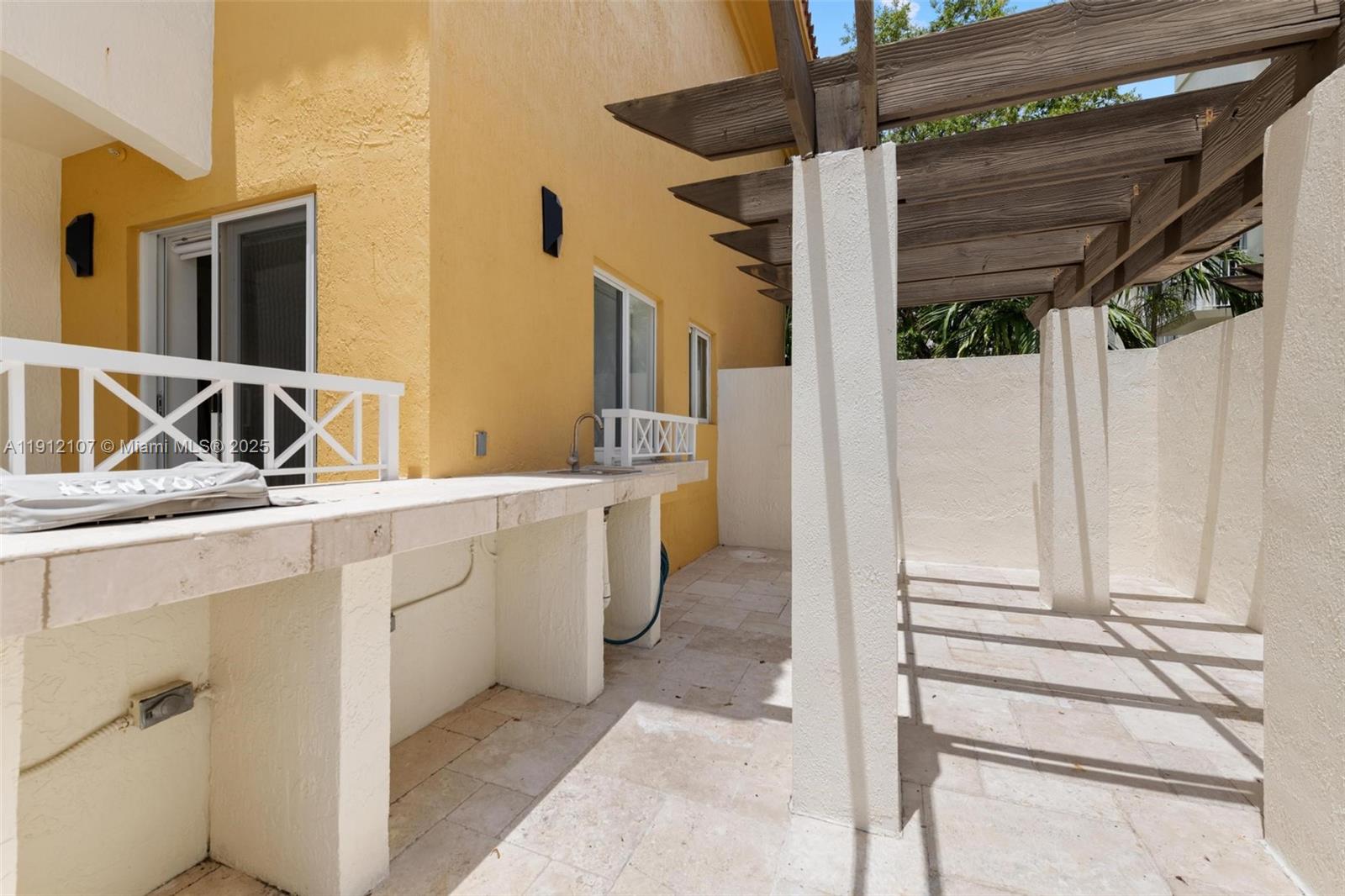 THE COURTS AT SOUTH BEACH - Residential Lease