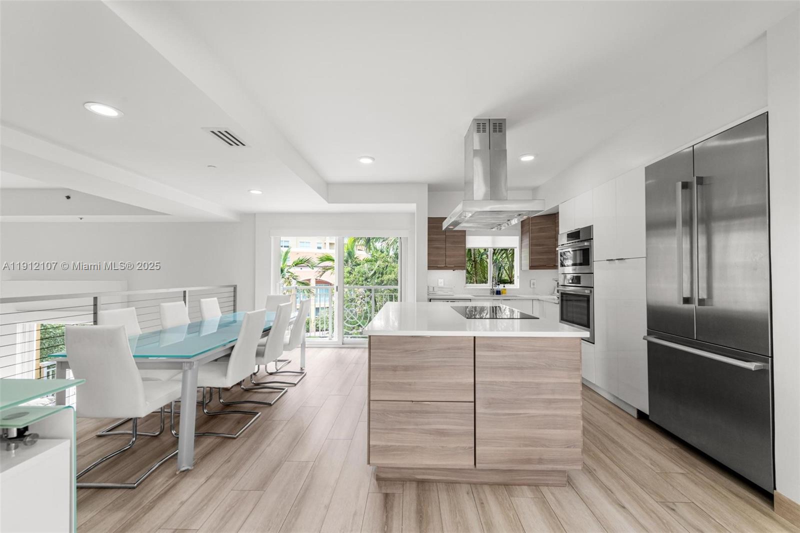 THE COURTS AT SOUTH BEACH - Residential Lease