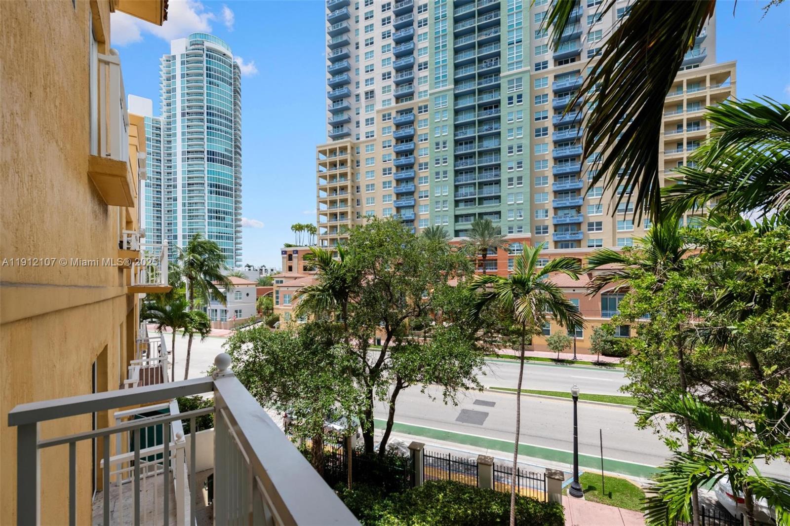 THE COURTS AT SOUTH BEACH - Residential Lease