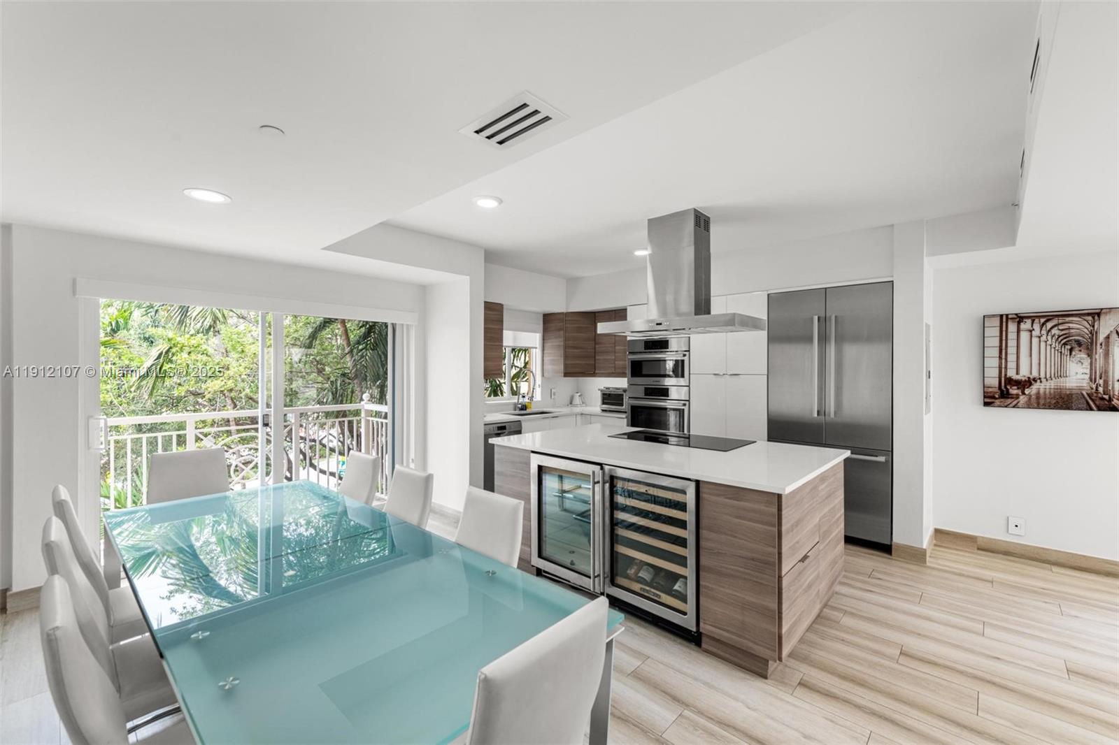 THE COURTS AT SOUTH BEACH - Residential Lease