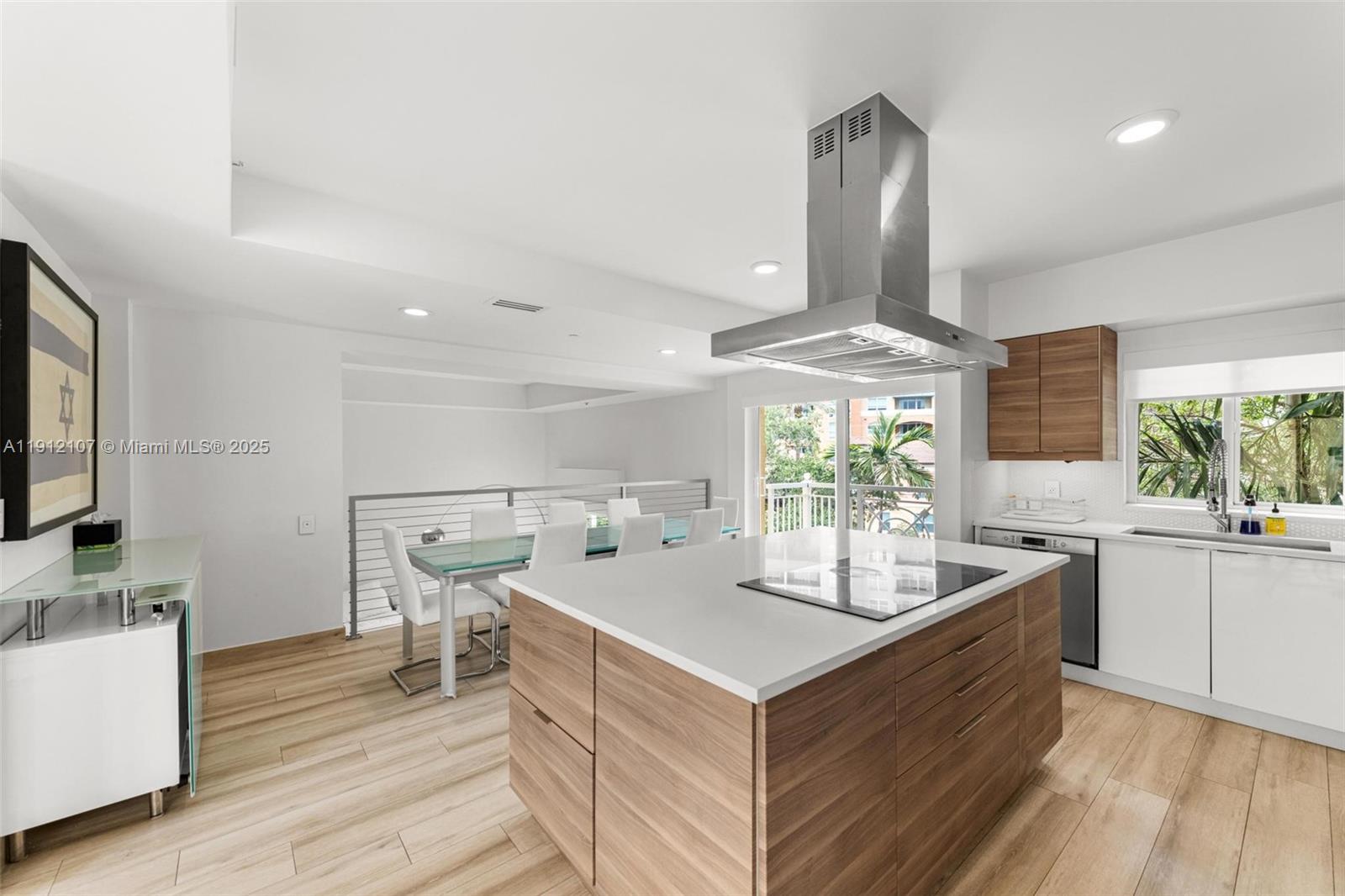 THE COURTS AT SOUTH BEACH - Residential Lease