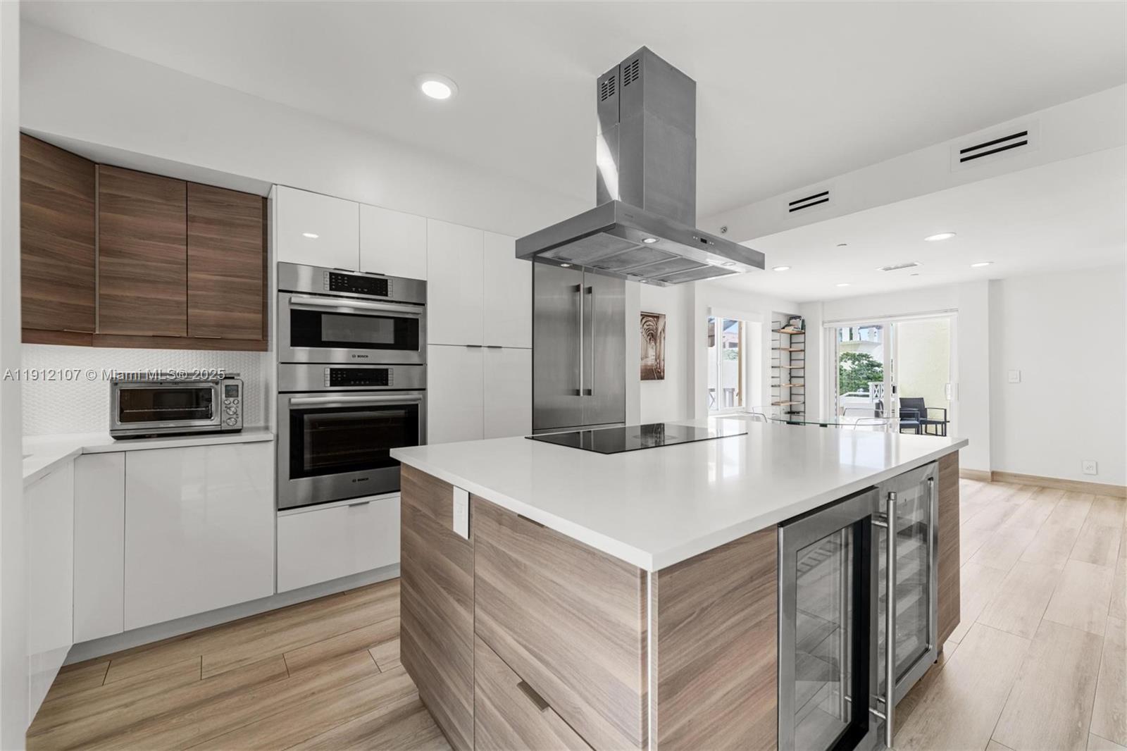 THE COURTS AT SOUTH BEACH - Residential Lease