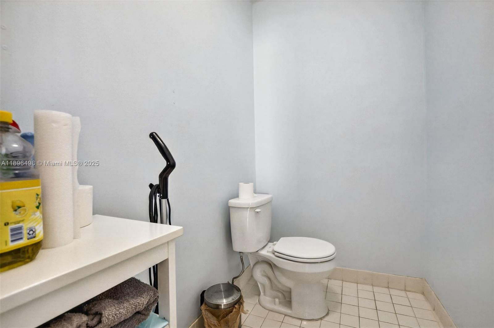 LAKESIDE SOUTH - Residential